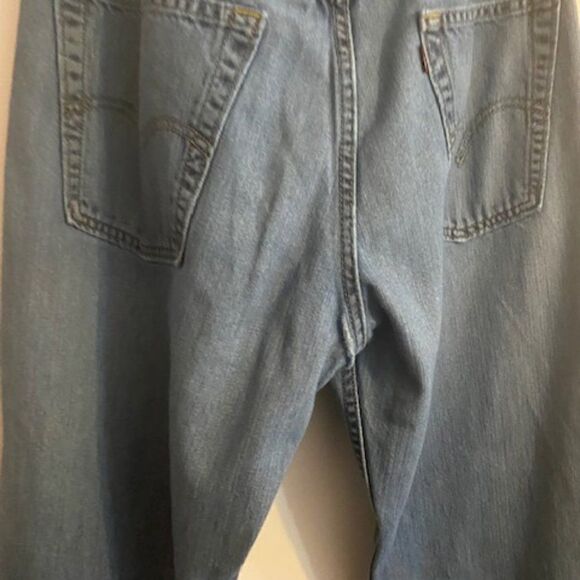 Levi's 569 5 pocket distressed Loose Straight jeans, size 34/34 - Picture 3 of 5